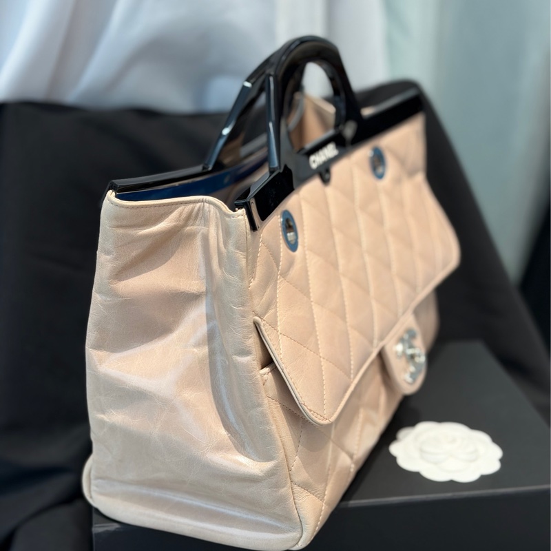 chanel 香奈兒奶茶色 tote衣架 手提 單肩包-2