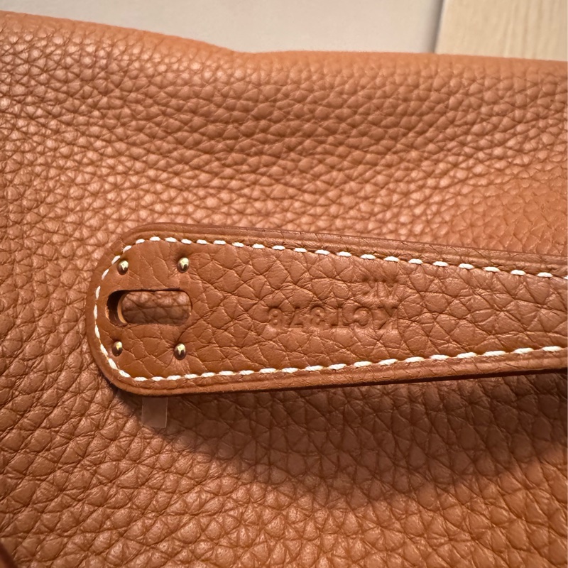 (Full set, like new) Hermès Lindy 26 Bag in taurillon Clemence leather in Gold colour  (Stamp K)-14