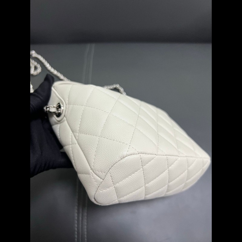 chanel25B-17