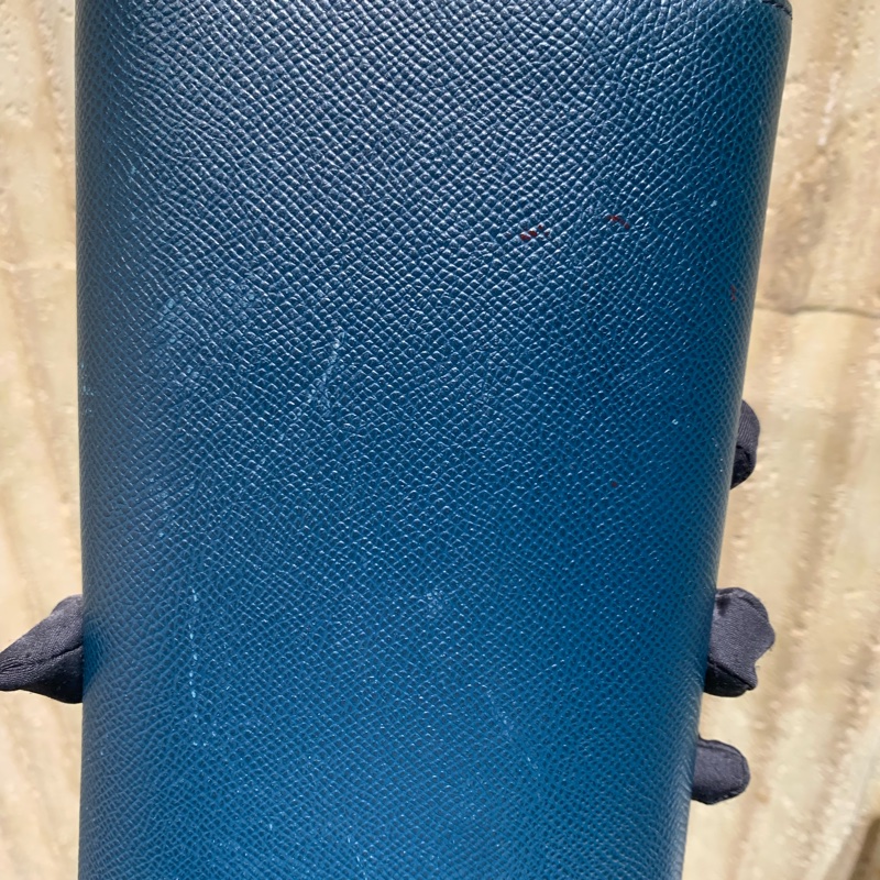 ferragamo女土鏈條包，可以當錢包。 尺寸，19cm×10cm-8