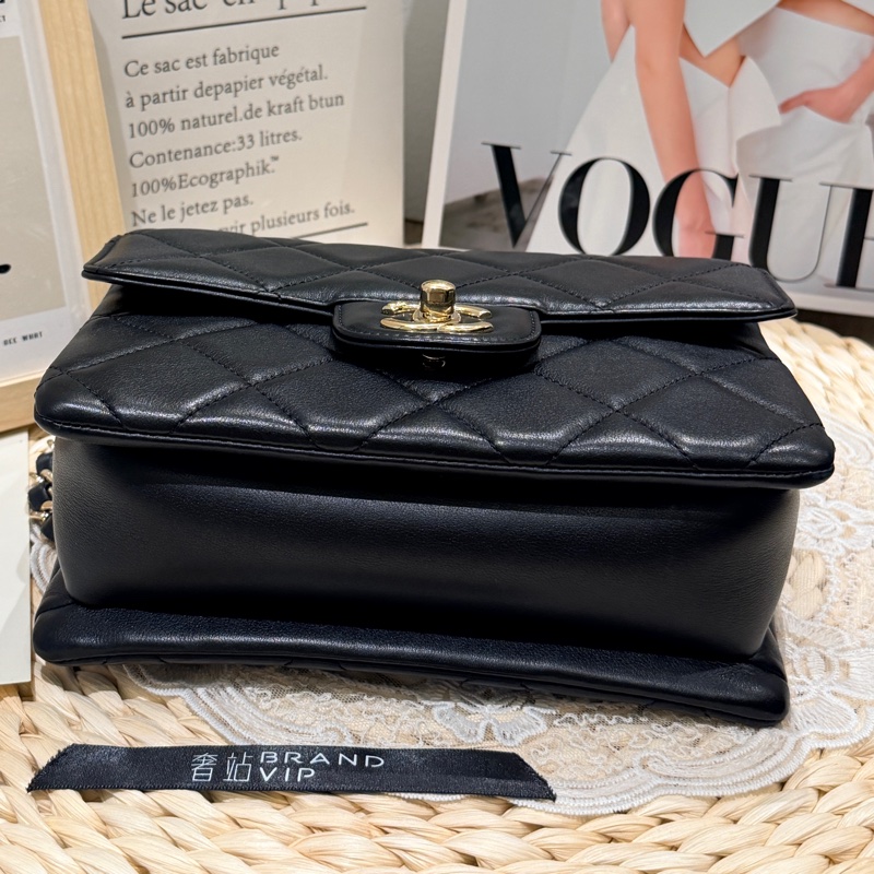 Chanel Mini Square Flap Bag 方胖子（98%New附塵袋、盒、卡、貼）-8