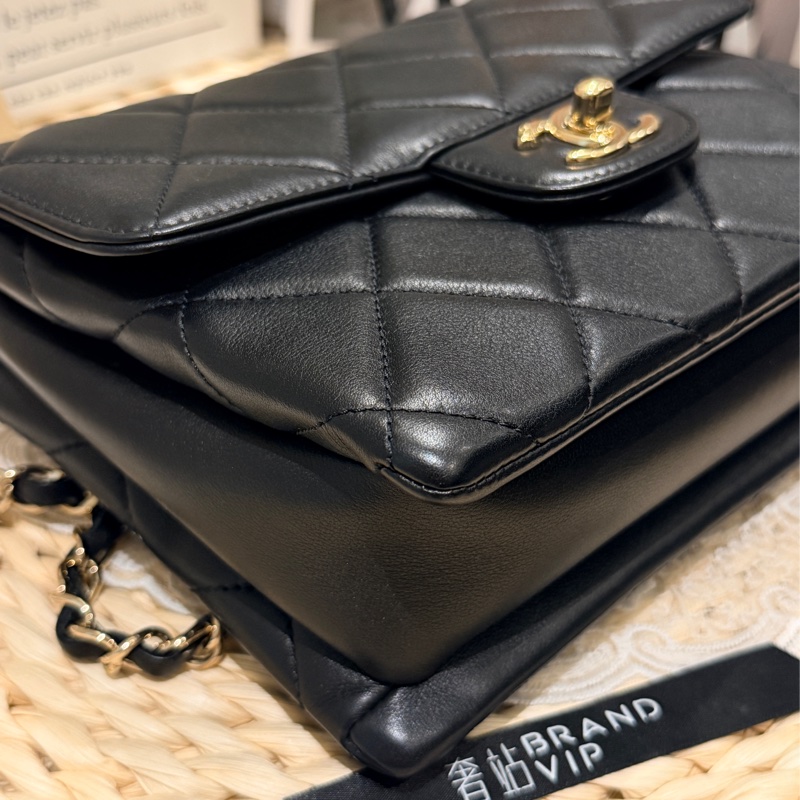 Chanel Mini Square Flap Bag 方胖子（98%New附塵袋、盒、卡、貼）-11