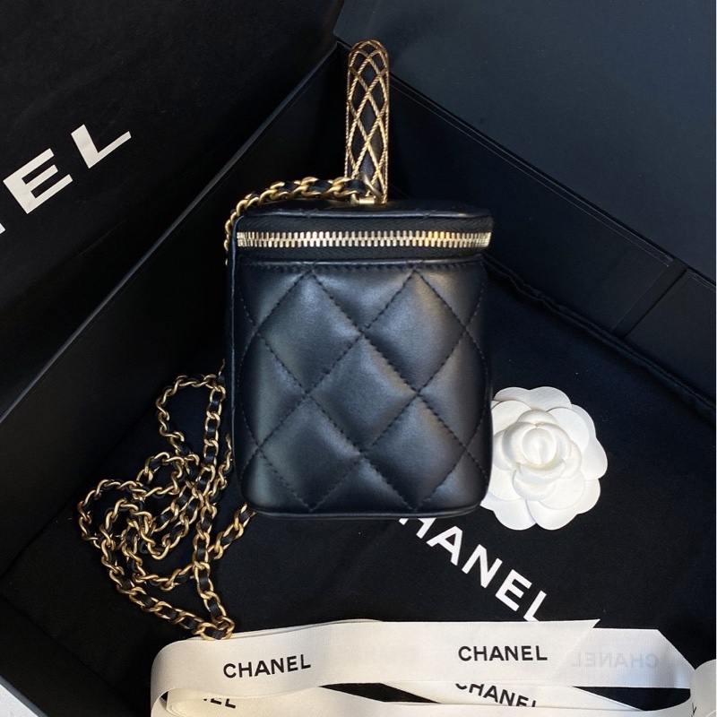 98新✨Chanel /香奈兒黑金菱格盒子包 黑色羊皮+金色鏈條 藤條編織手柄-2