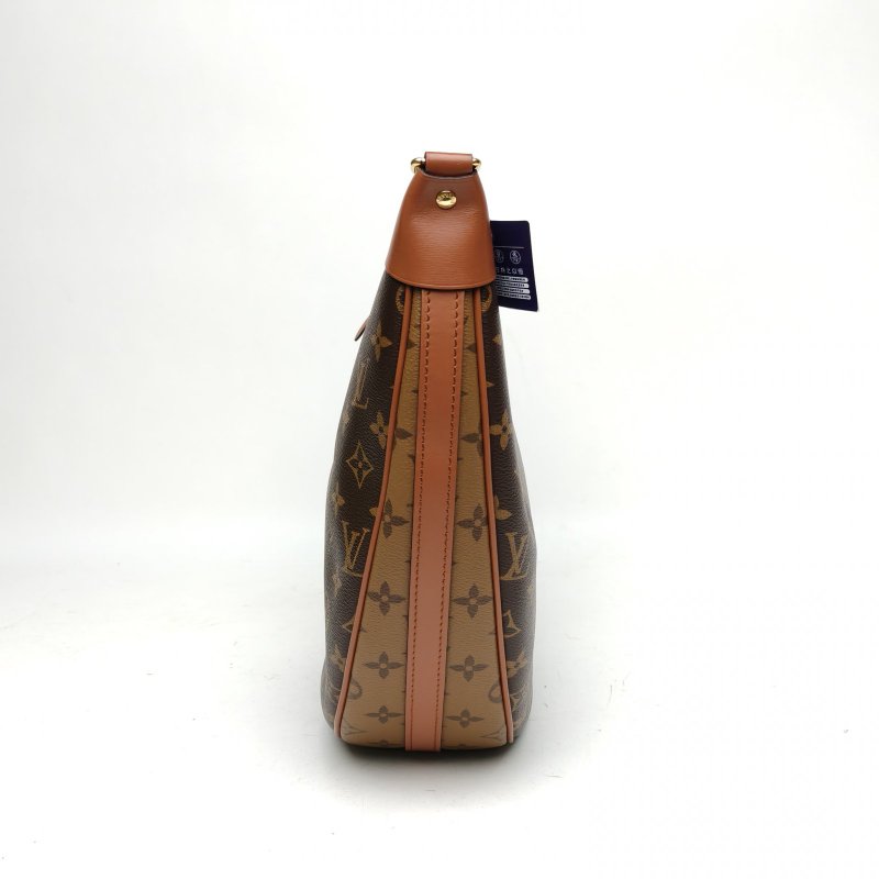 LOUIS VUITTON LoopHobo大豌豆月亮包老花PVC晶片肩背包-3