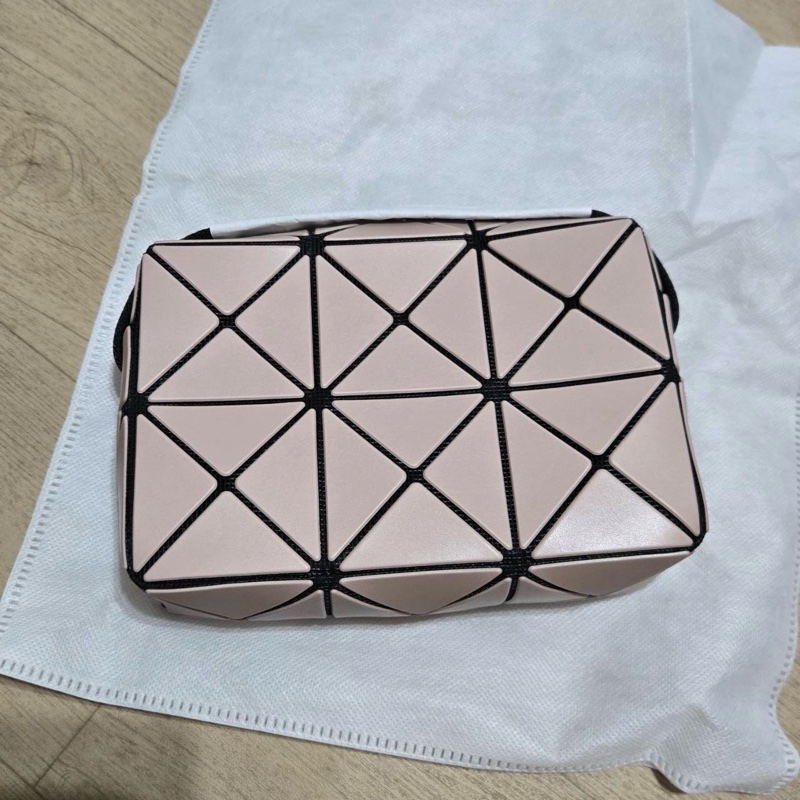 Issey Miyake 三宅一生 BaoBao 小號 邱比特包 霧米色 稀有款-0