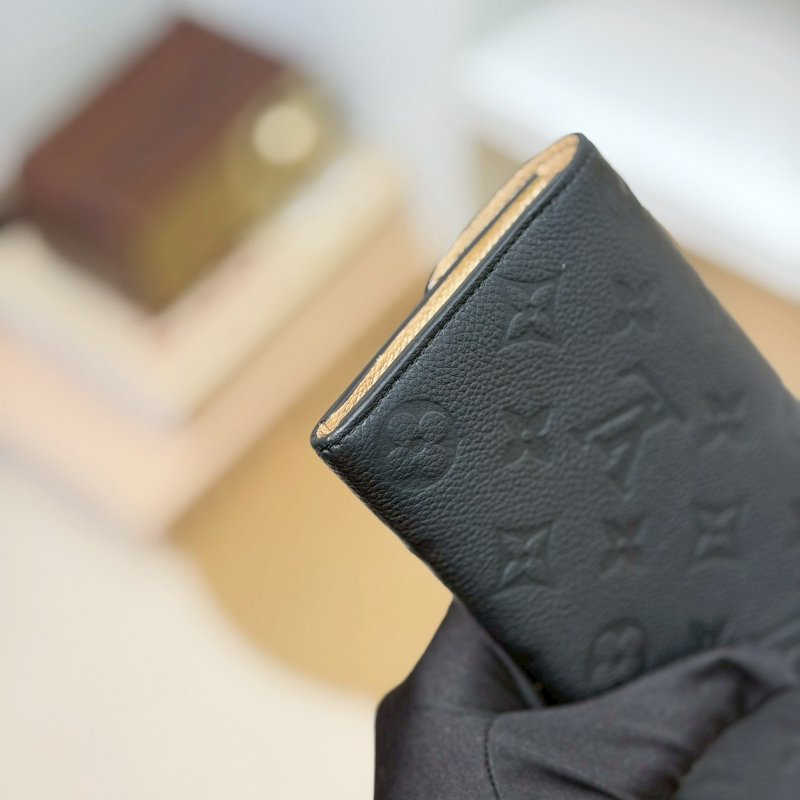🏷LV 路易威登．Emilie 黑壓紋長夾 M62369-6