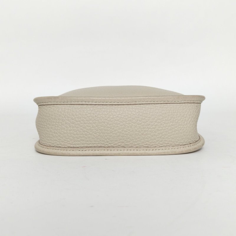 HERMES EvelyneMini16冰川白TC皮U刻金扣肩背包-4