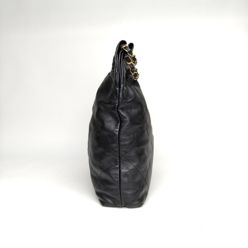 CHANEL 22BagTote托特包中號黑色牛皮晶片金扣肩背包-1