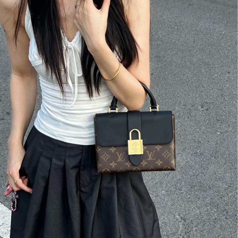 Louis Vuitton路易威登老花拼黑Locky bb經典鎖頭包🔐-25