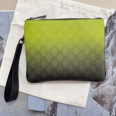 Gucci綠色漸層手拿包