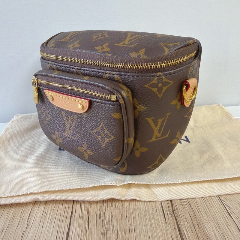 LV  原花 Mini Bumbag-2