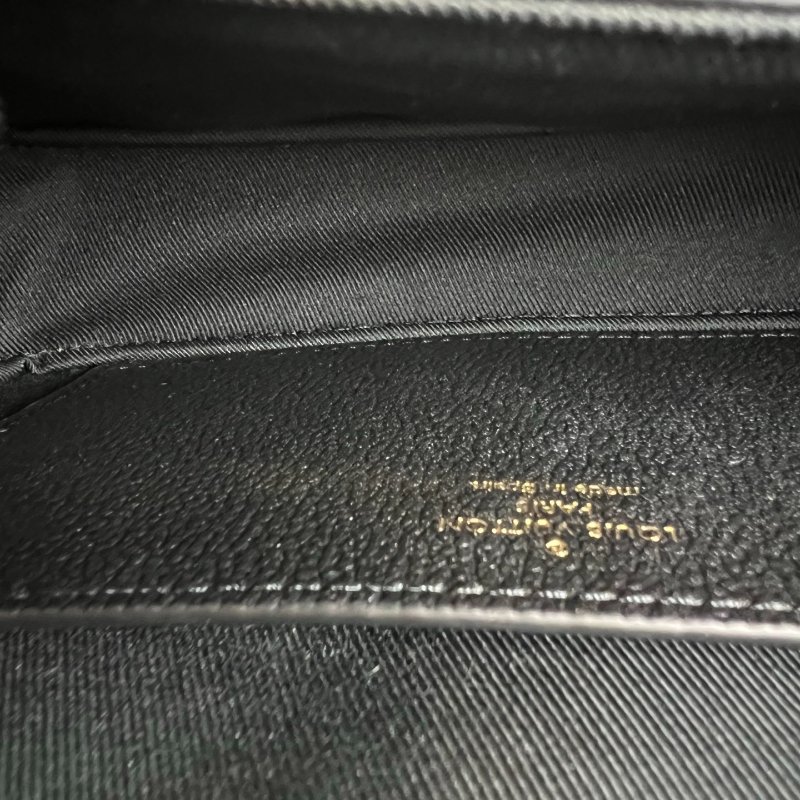 LV M82637/晶片款 黑皮革Wallet On Chain Métis金鍊包-7