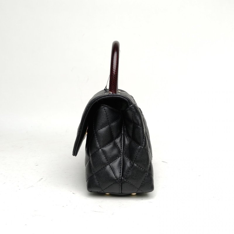 CHANEL CocoHandle小號黑色荔枝牛皮晶片金扣肩背包-1