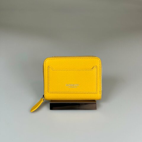 BURBERRY  黃色ㄇ拉短夾