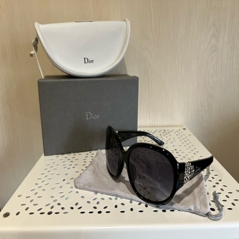 Dior 鑽飾太陽眼鏡