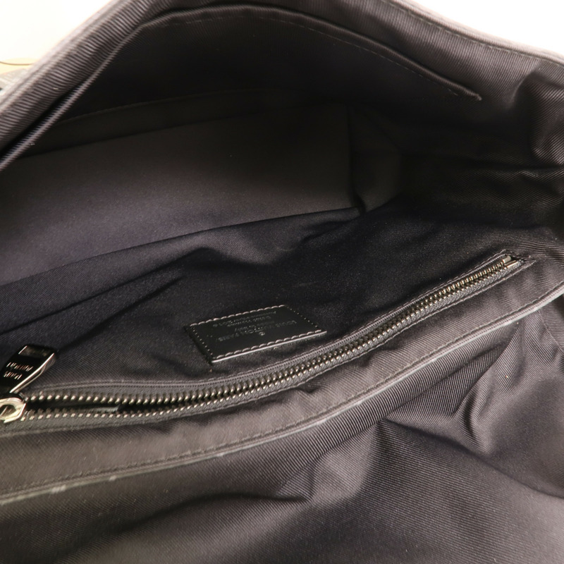 LOUIS VUITTON Monogram Eclipse Messenger PM Voyager銀扣肩背袋-4