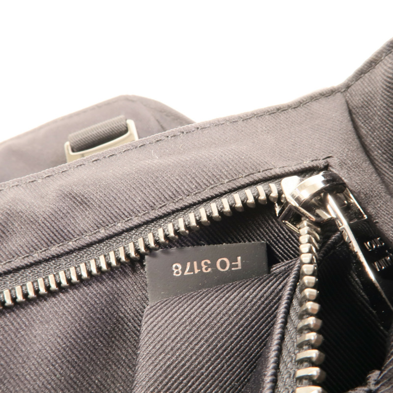 LOUIS VUITTON Monogram Eclipse Messenger PM Voyager銀扣肩背袋-9