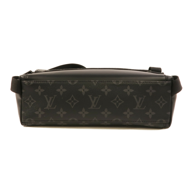 LOUIS VUITTON Monogram Eclipse Messenger PM Voyager銀扣肩背袋-3