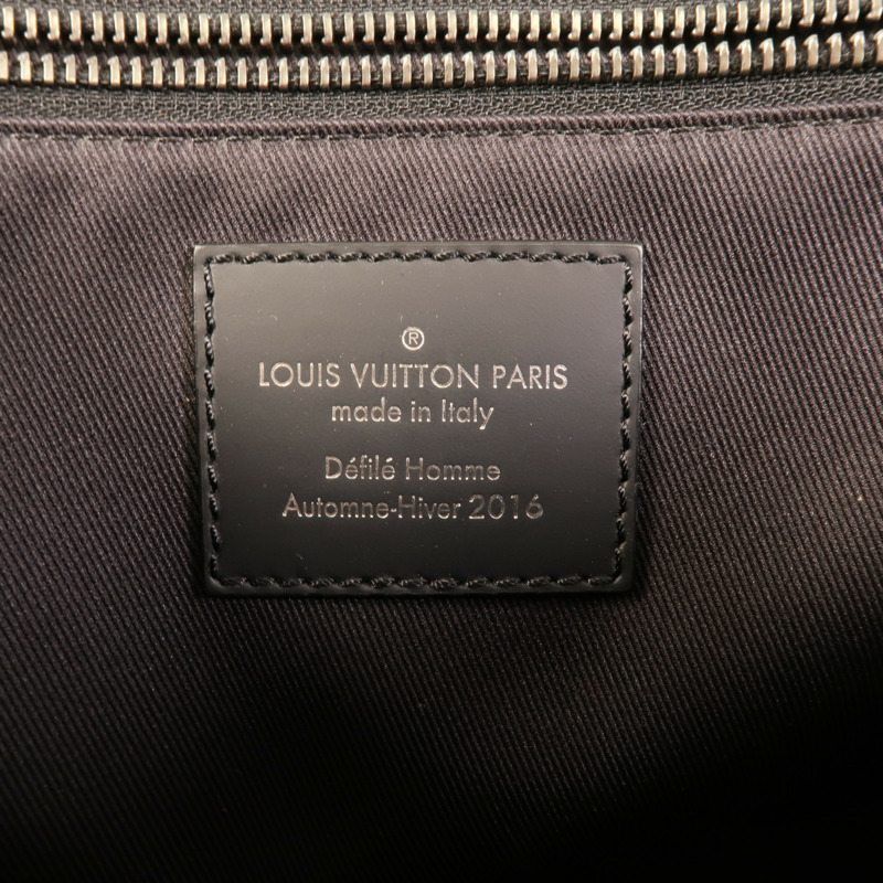 LOUIS VUITTON Monogram Eclipse Messenger PM Voyager銀扣肩背袋-6