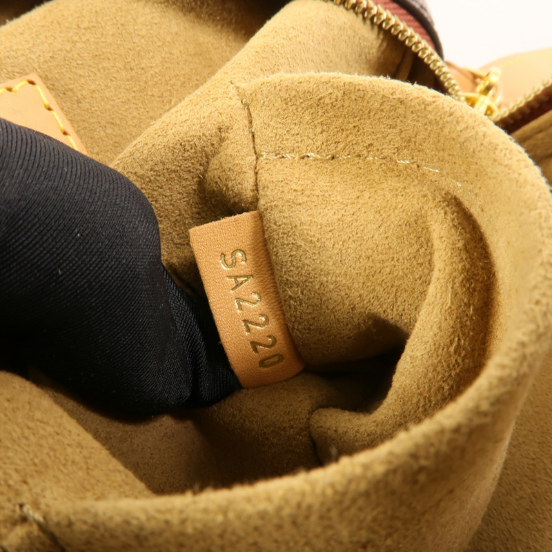 LOUIS VUITTON Monogram Empreinte Vavin PM金扣肩背袋深藍色-9