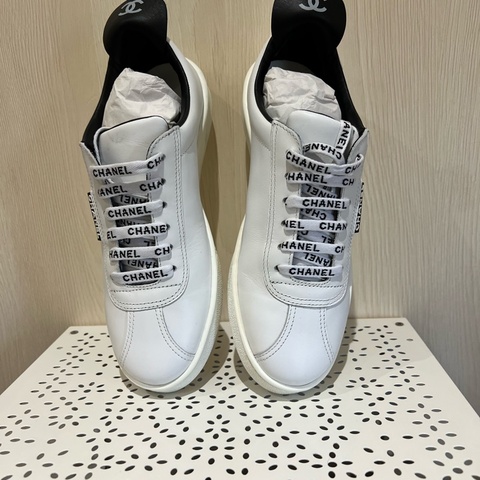 Chanel 滿版鞋帶休閒鞋（全新）