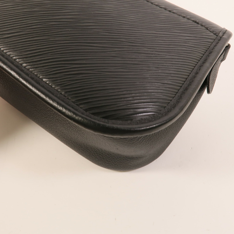 LOUIS VUITTON Epi Buci銀扣肩背袋-12