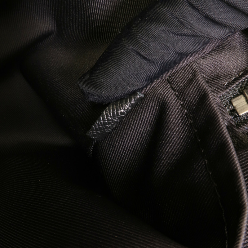 LOUIS VUITTON Monogram Eclipse/Taiga Outdoor Messenger銀扣肩背袋-13