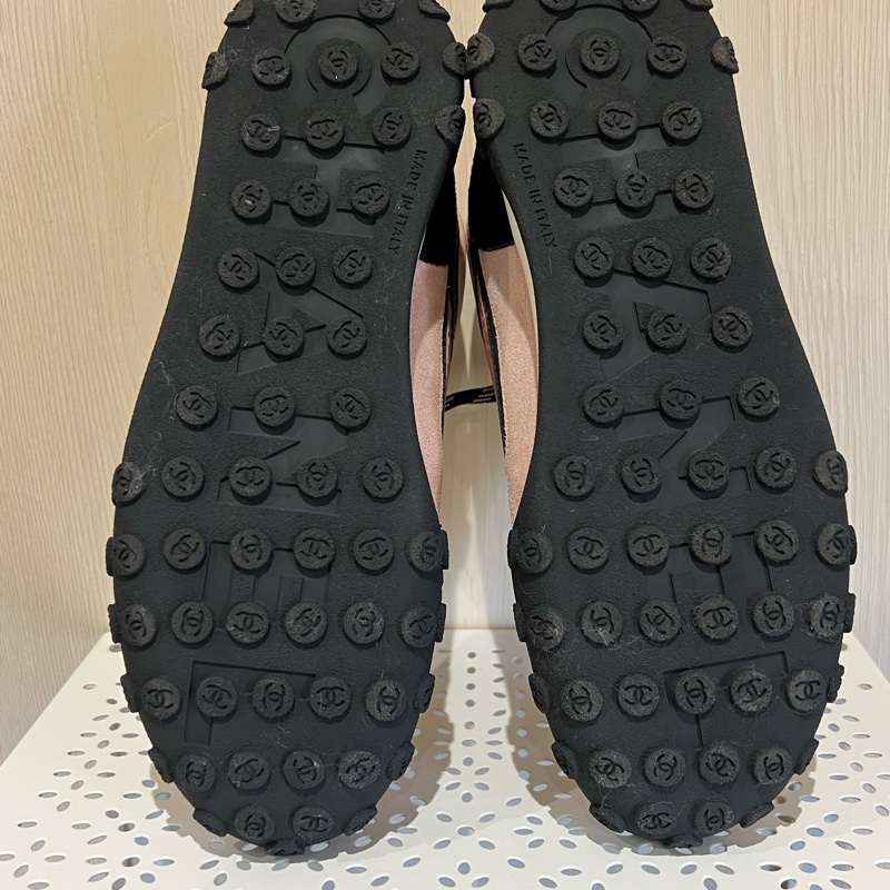 Chanel 粉色彩紋鞋帶休閒鞋 鞋底滿滿的立體小雙C （9.5新）-4
