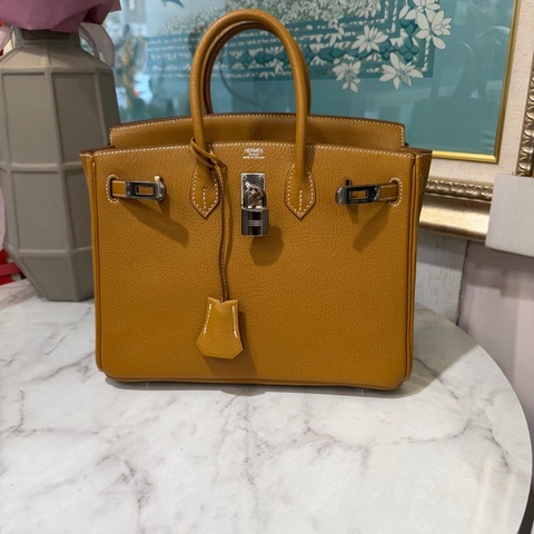 Hermes 黃褐色山羊皮Birkin25銀釦手提柏金包