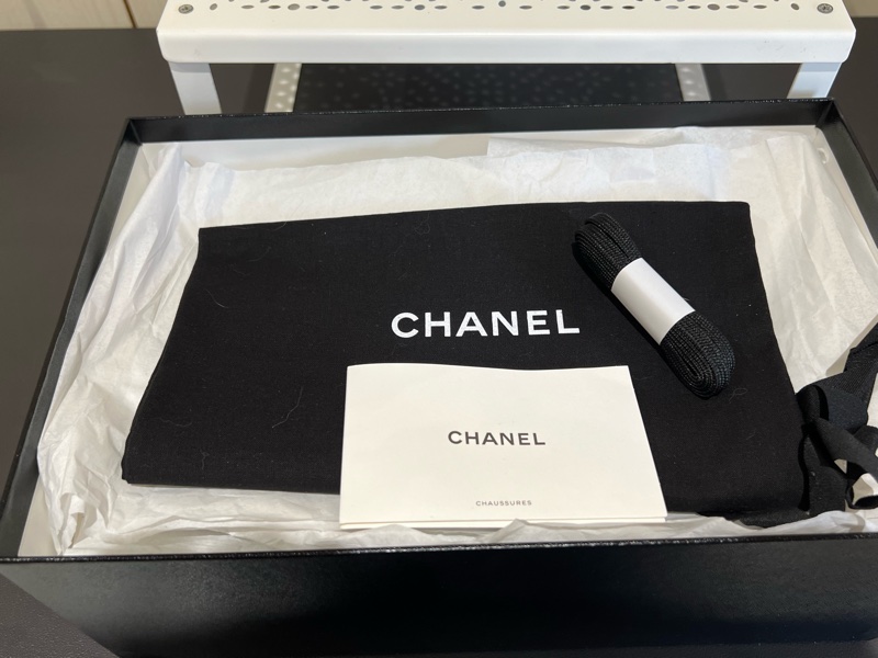 Chanel 黑色彩紋鞋帶休閒鞋 鞋底滿滿的立體小雙C（9.5新）-6