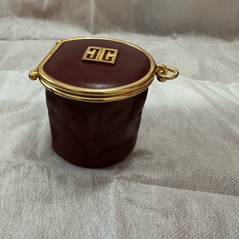 Givenchy classic coins bag-4