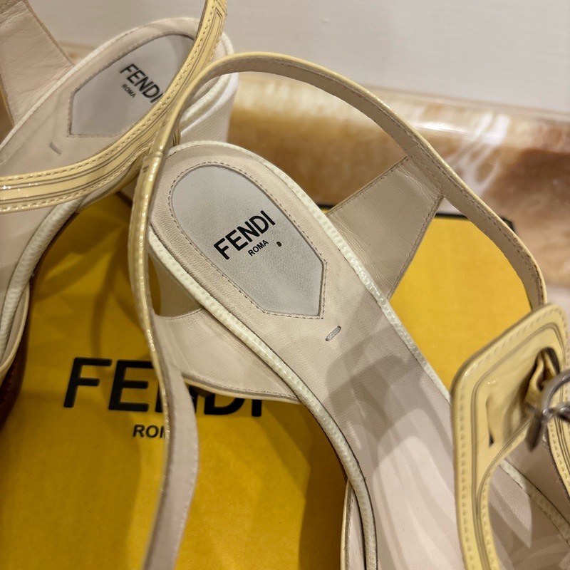 Fendi 米色37.5高跟鞋-7