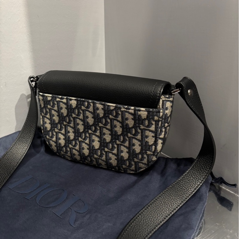 近全新🌟Dior Saddle 馬鞍郵差包 迷你 ｜Classic Trend CT精品｜台北東區實體-1