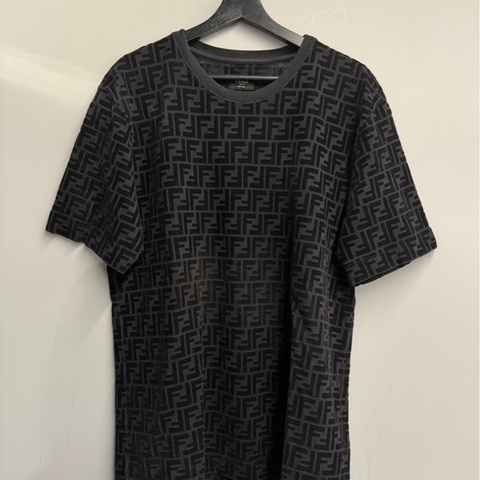 近全新🌟Fendi 滿版植絨Logo短袖｜Classic Trend CT精品｜台北東區實體