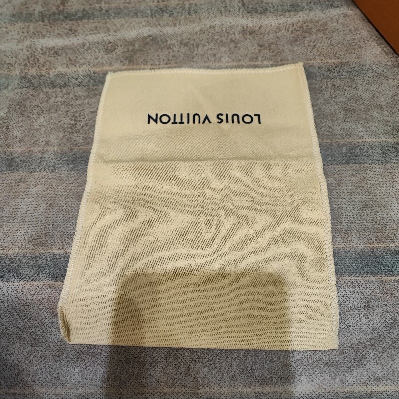 Louis Vuitton wallet-16