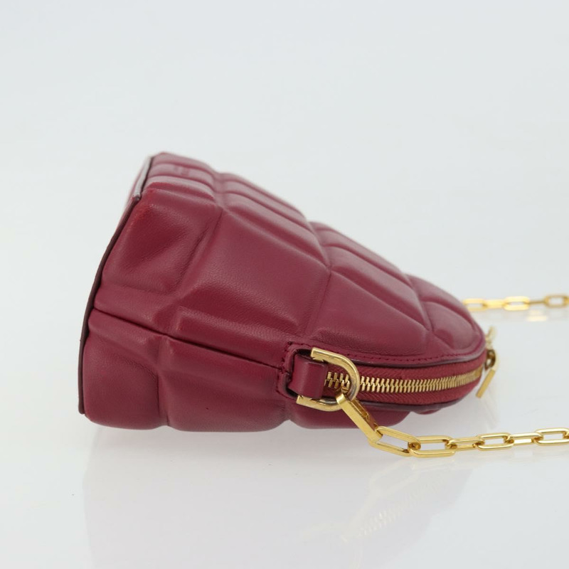 【日本直送】BOTTEGA VENETA 半月形鏈條包，皮革材質，波爾多紅金色，正品，貨號 177240A-2
