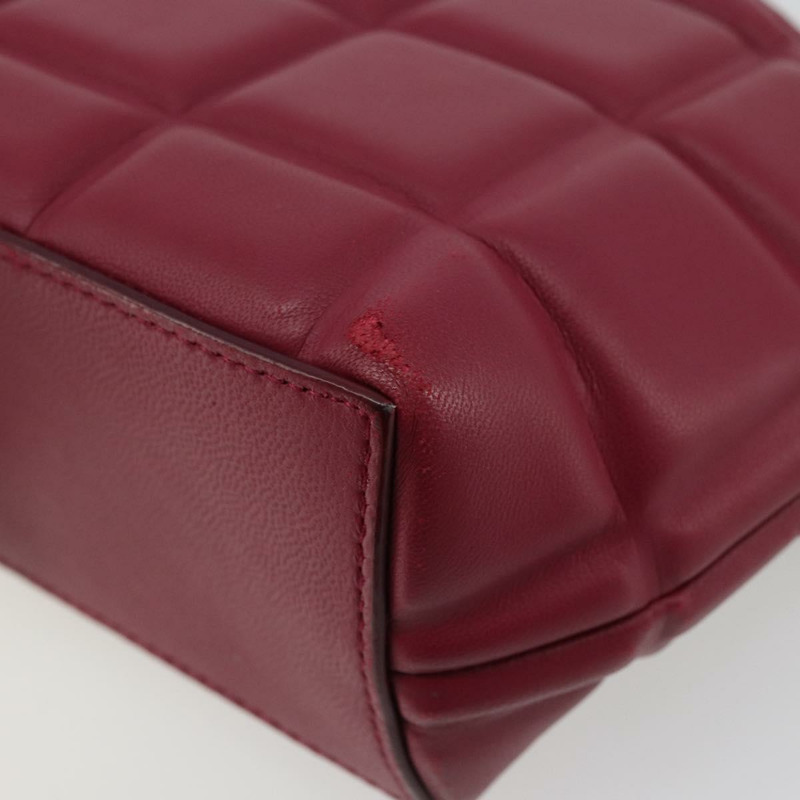 【日本直送】BOTTEGA VENETA 半月形鏈條包，皮革材質，波爾多紅金色，正品，貨號 177240A-14