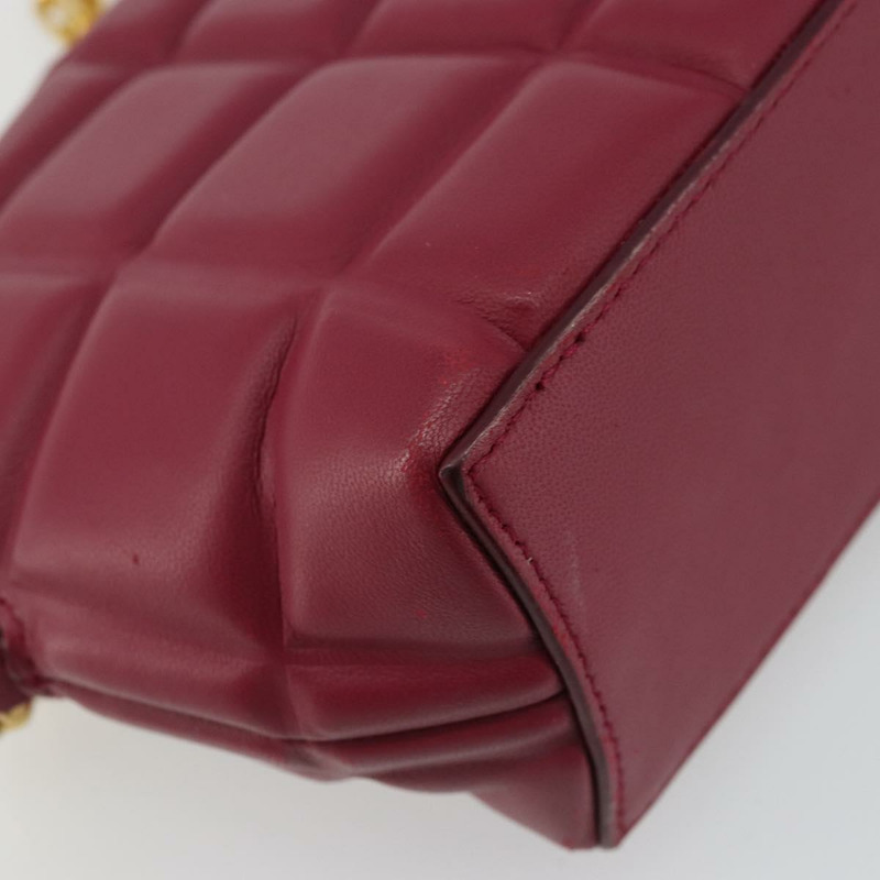 【日本直送】BOTTEGA VENETA 半月形鏈條包，皮革材質，波爾多紅金色，正品，貨號 177240A-15