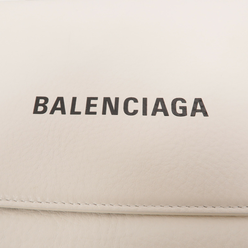 BALENCIAGA 牛皮皮革Everyday鏈帶肩背袋-8