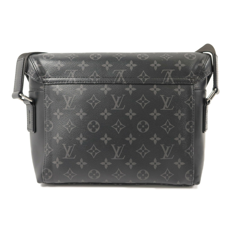 LOUIS VUITTON Monogram Eclipse Messenger PM Voyager肩背袋-1