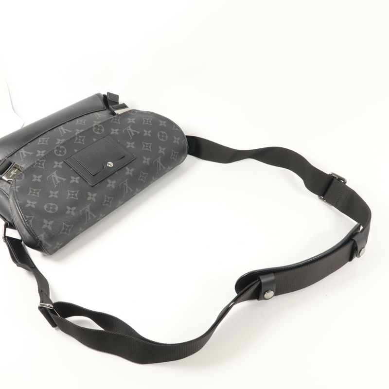 LOUIS VUITTON Monogram Eclipse Messenger PM Voyager肩背袋-7
