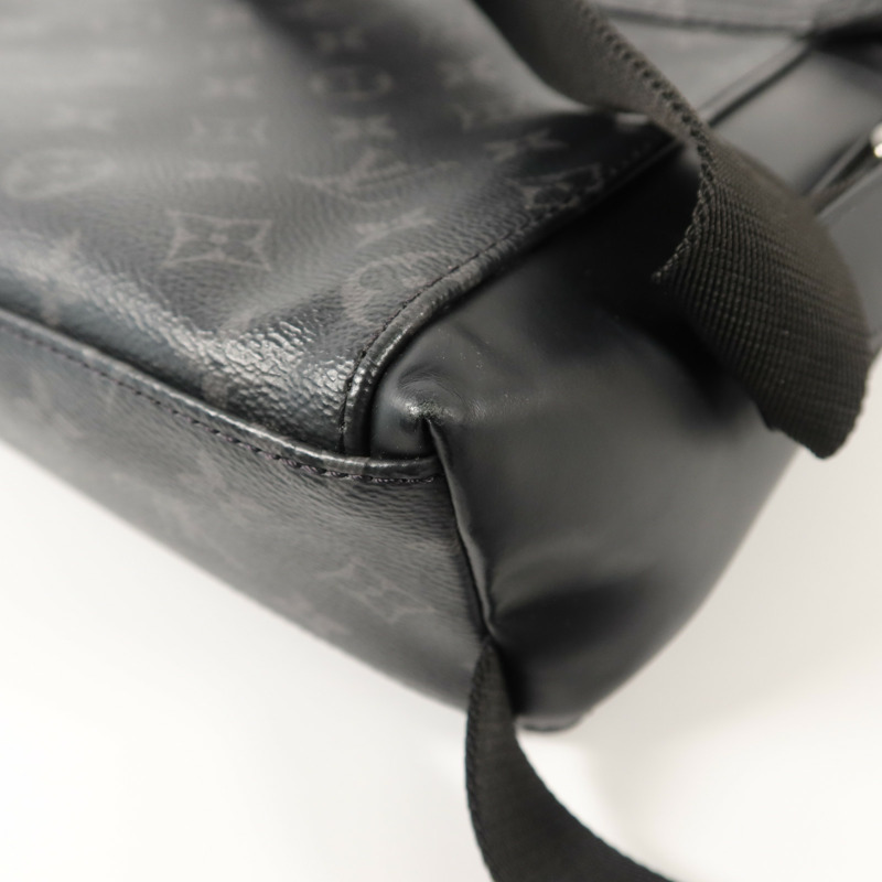 LOUIS VUITTON Monogram Eclipse Messenger PM Voyager肩背袋-12