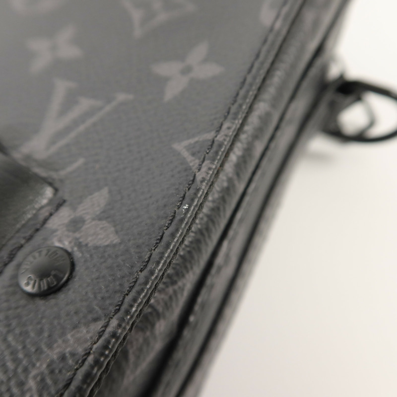 LOUIS VUITTON Monogram Eclipse Steamer肩背袋-15
