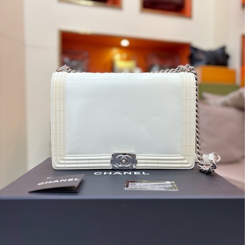 Chanel香奈兒 Leboy白色銀扣 光面漆皮牛皮 鏈條包單肩包 大號 97新原始成色