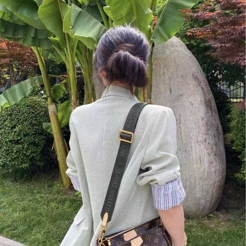 LV路易威登 老花 五合一 綠色肩帶 麻將包 芯片款98新不裂不臭 原始成色單包-8