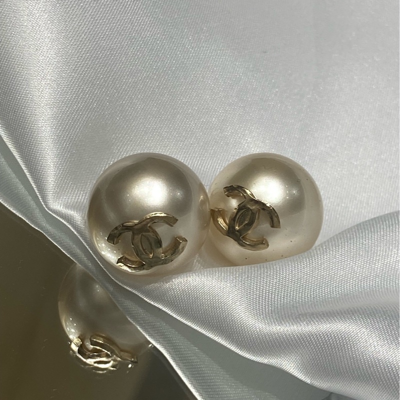 99新Chanel 香奈兒耳釘  經典珍珠雙C logo 超美的一款-1