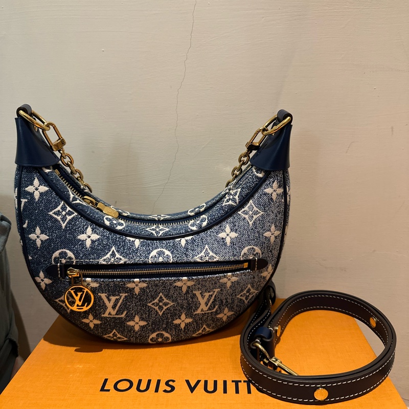 LV絕版品!牛仔月亮包-7