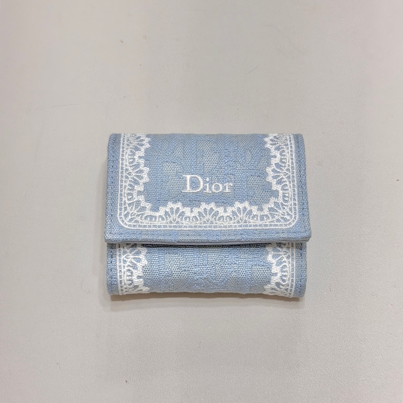 914intheair 『全新全配』Dior迪奧🩵日本限定蕾絲單寧三折迷你短夾-7