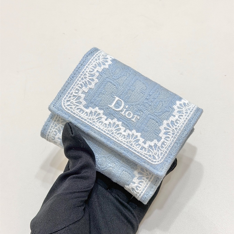 914intheair 『全新全配』Dior迪奧🩵日本限定蕾絲單寧三折迷你短夾-13