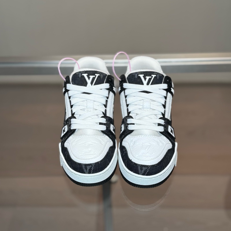 LOUIS VUITTON/路易威登 LV Trainer 黑白牛仔-1